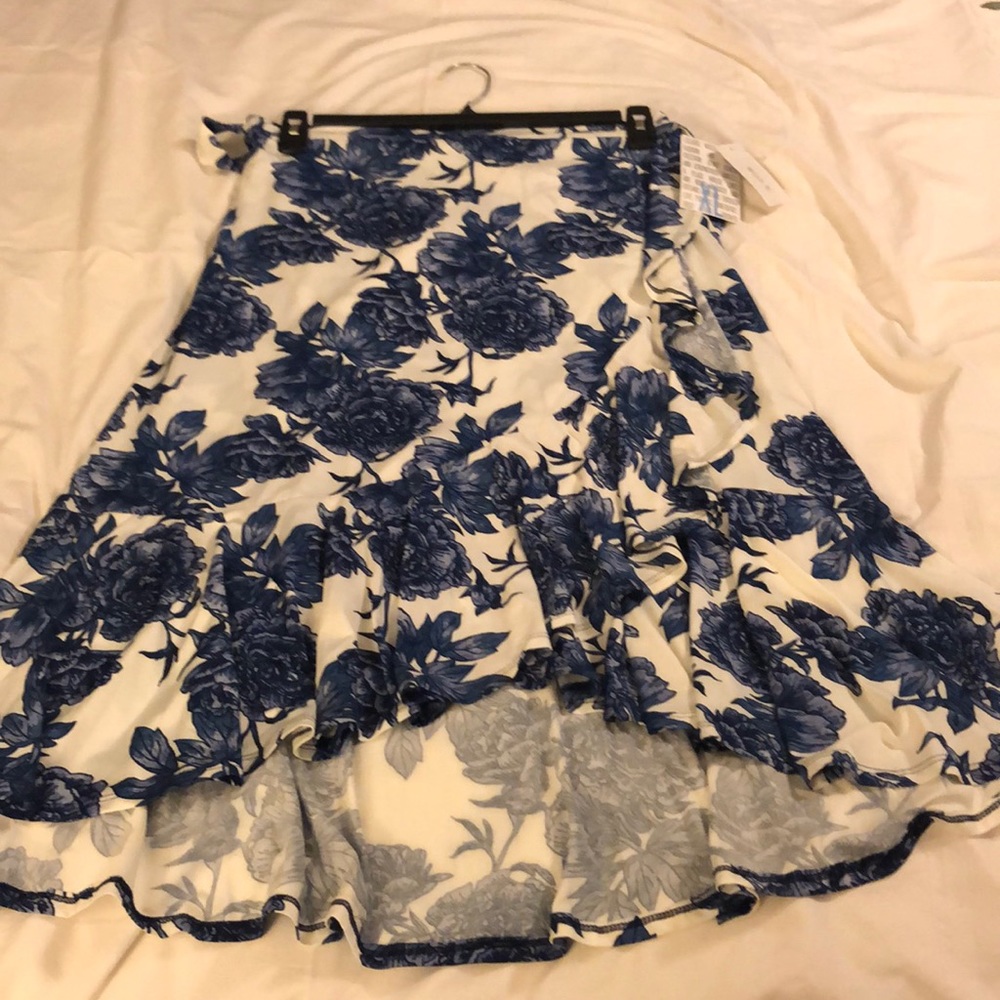 LuLaRoe Bella skirt
